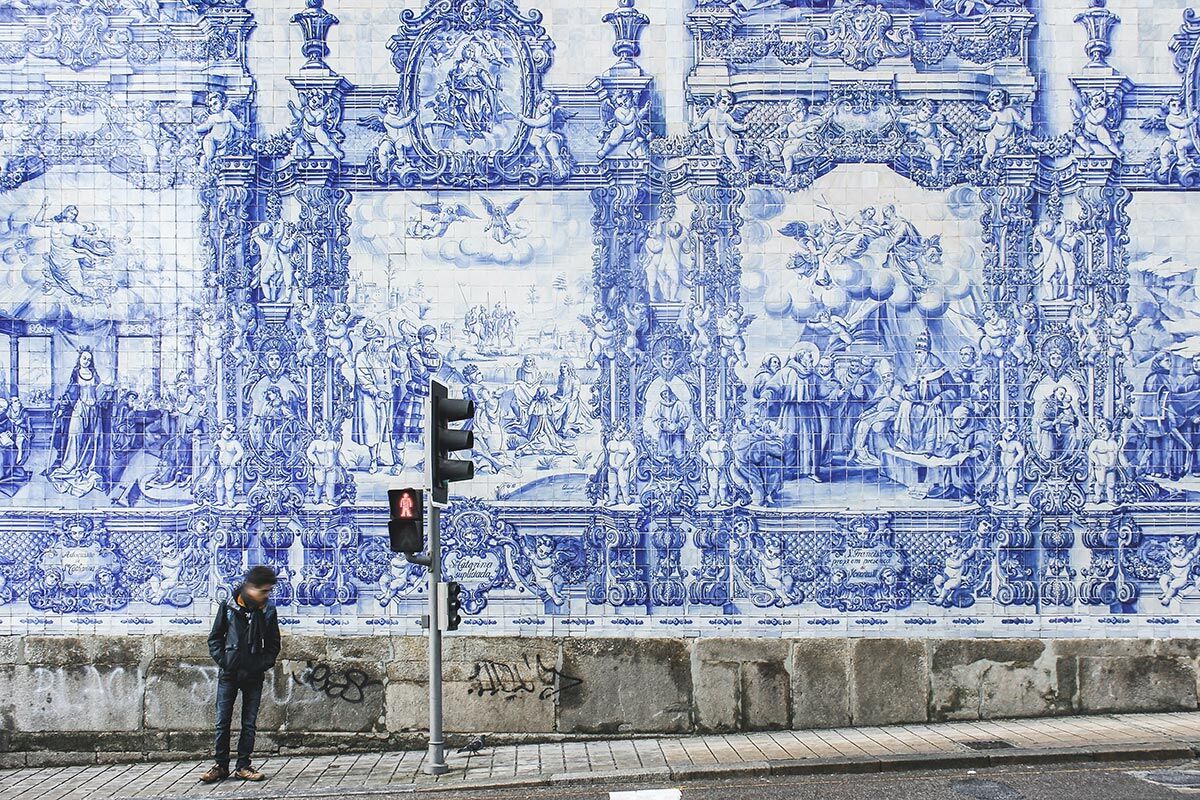portugal-spains-favourite-neighbour-2 Blue and White tiles